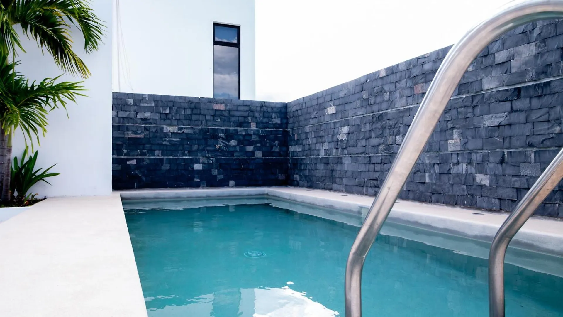 Arkana 9 Suites Playa del Carmen Hotel